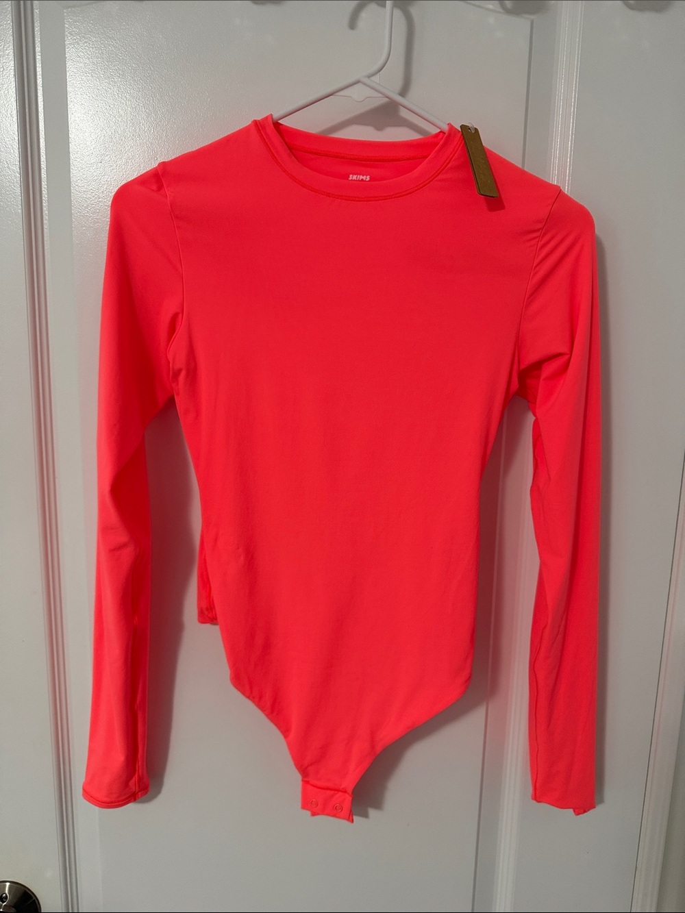 Skims Bodysuit - Bright Neon Coral Pink